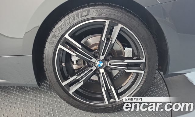 BMW 4 Series (G22) 420i M Sport Performance Coupe 2022 — фото 21