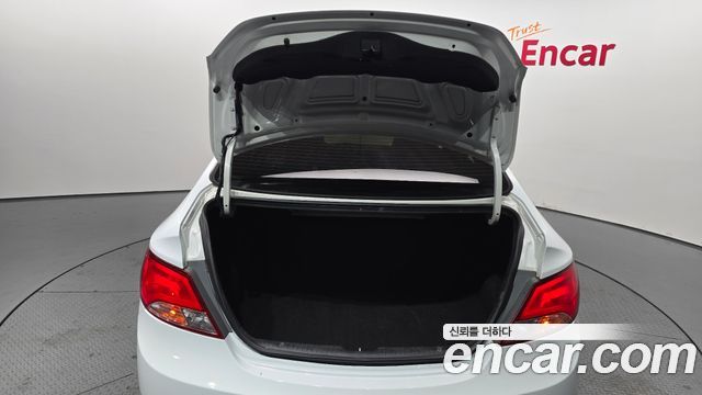 Hyundai Accent (New) 1.4 VVT Modern 2017 — фото 30