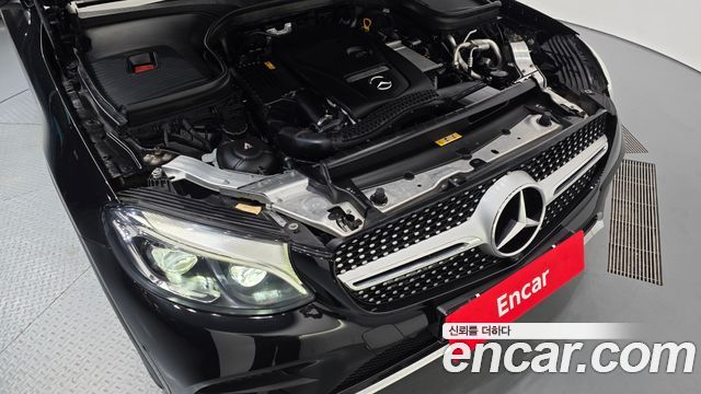 Mercedes-Benz GLC-Class (X253) GLC300 4MATIC AMG Line Coupe 2019 — фото 6