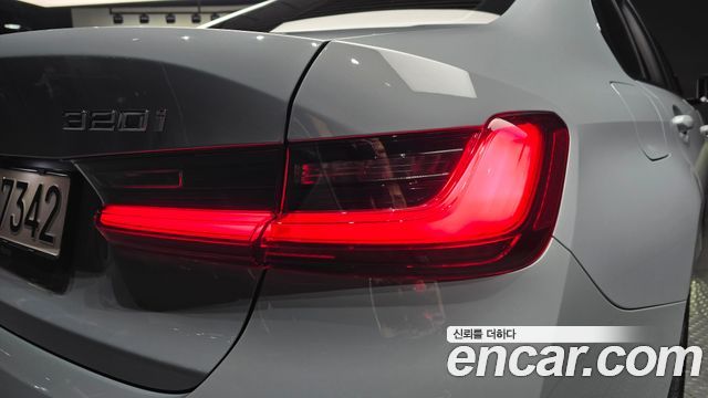 BMW 3 Series (G20) 320i M Sport 2023 — фото 23