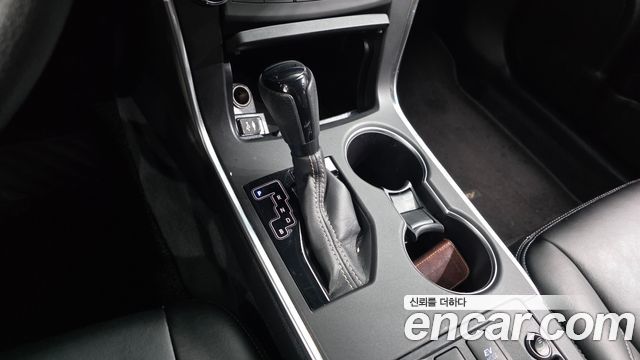 Toyota Camry Hybrid LE 2017 — фото 9