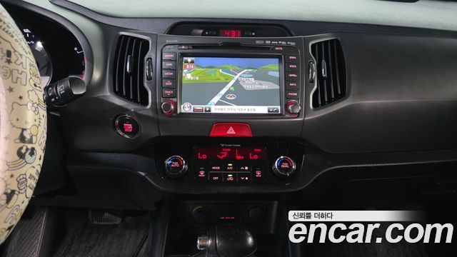 Kia Sportage R Diesel 2WD TLX High-Deluxe 2011 — фото 14