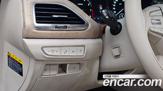 Genesis G90 3.3 T AWD Premium 2019 — фото 19