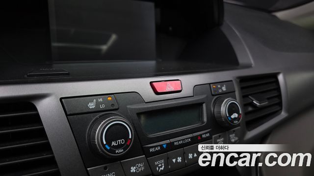 Honda Odyssey 3.5 4th 2013 — фото 15