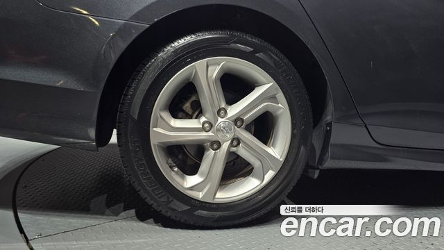 Hyundai Sonata New Rise 2.0 Smart Spicial 2019 — фото 5