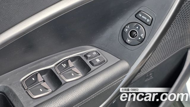 Hyundai Santa Fe (DM) Diesel(e-VGT) 2.0 4WD Premium 2013 — фото 16