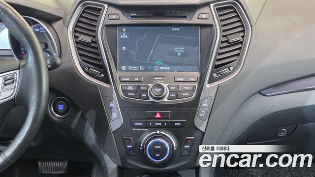 Hyundai Santa Fe (DM) Diesel(e-VGT) 2.0 4WD Premium 2013 — фото 20