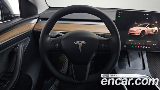 Tesla Model Y RWD 2025 — фото 13
