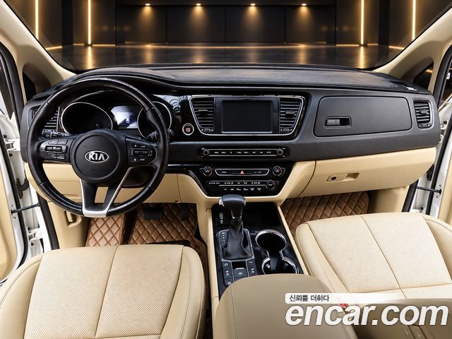 Kia Carnival 9-Seater Noblesse Special 2019 — фото 7
