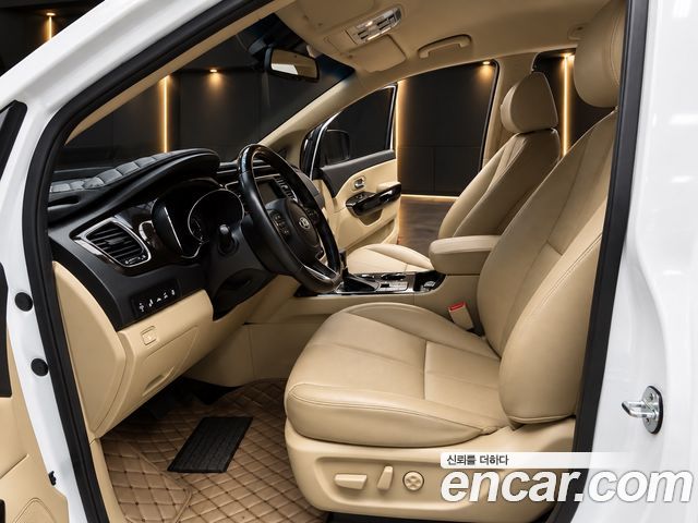 Kia Carnival 9-Seater Noblesse Special 2019 — фото 10