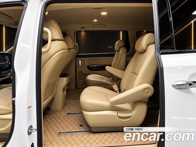 Kia Carnival 9-Seater Noblesse Special 2019 — фото 11