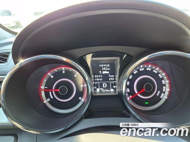 KG Mobility (SsangYong) Tivoli Diesel LX 2WD 2016 — фото 8