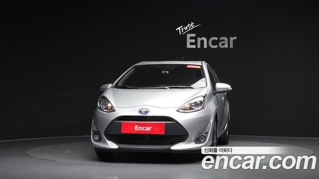 Toyota Prius C 1.5 2018 — фото 3