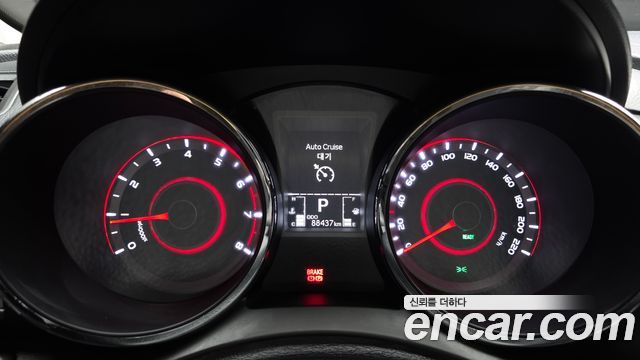 KG Mobility (SsangYong) Tivoli LX 2WD DLX 2016 — фото 8