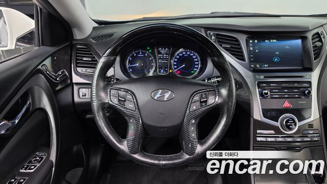 Hyundai Grandeur (HG) HG240 Modern 2016 — фото 17