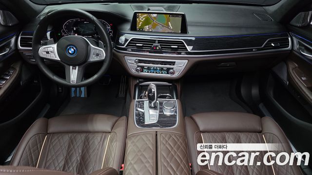 BMW 7 Series (G11) 745e iPerformance M Sport 2022 — фото 7