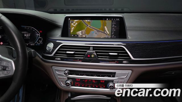 BMW 7 Series (G11) 745e iPerformance M Sport 2022 — фото 14