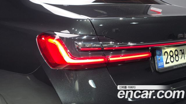 BMW 7 Series (G11) 745e iPerformance M Sport 2022 — фото 23
