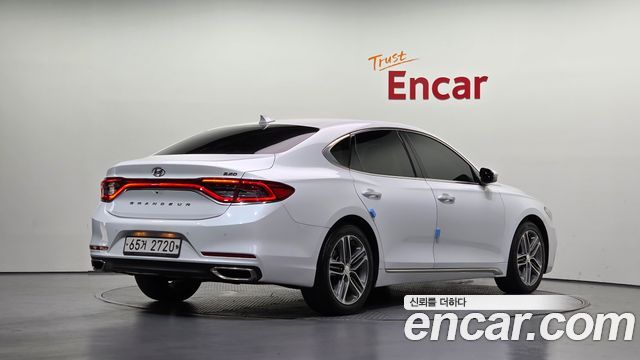 Hyundai Grandeur (IG) 2.2 Diesel Premium Special 2018 — фото 2