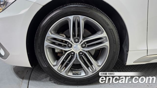 Hyundai Grandeur (IG) 2.2 Diesel Premium Special 2018 — фото 5
