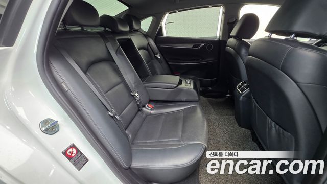 Hyundai Grandeur (IG) 2.2 Diesel Premium Special 2018 — фото 24