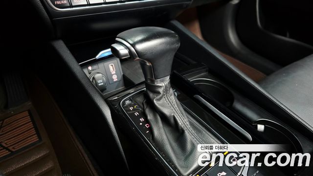 Kia K7 3.0 LPI Prestige (Rental Car) 2016 — фото 9