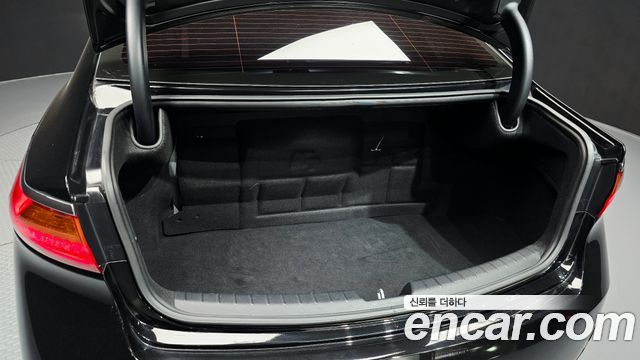 Kia K7 3.0 LPI Prestige (Rental Car) 2016 — фото 17
