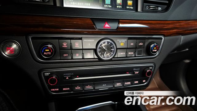 Kia K7 3.0 LPI Prestige (Rental Car) 2016 — фото 31