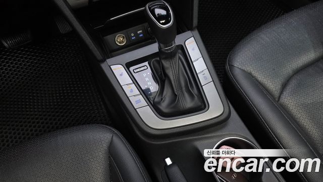 Hyundai Avante (AD) 1.6 e-VGT SMART Special 2016 — фото 9