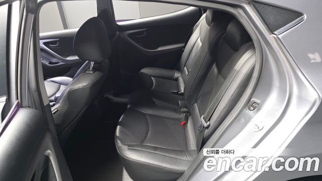 Hyundai Avante 1.6 VGT Modern Standard 2014 — фото 11