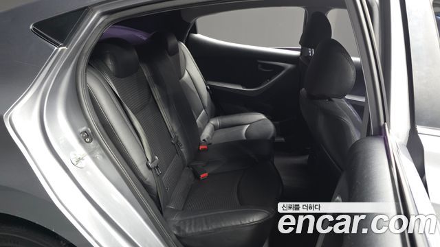 Hyundai Avante 1.6 VGT Modern Standard 2014 — фото 12