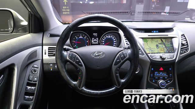 Hyundai Avante 1.6 VGT Modern Standard 2014 — фото 13