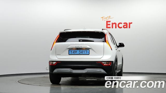 Kia Niro EV Air 2023 — фото 4