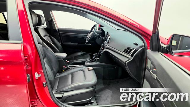 Hyundai Avante (AD) 1.6 e-VGT SMART 2016 — фото 10