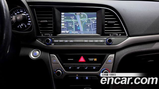 Hyundai Avante (AD) 1.6 e-VGT SMART 2016 — фото 14