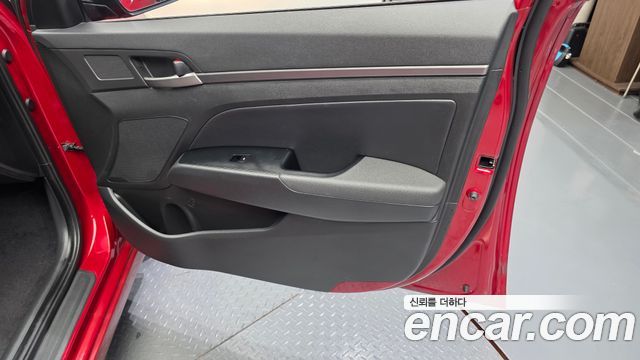 Hyundai Avante (AD) 1.6 e-VGT SMART 2016 — фото 24