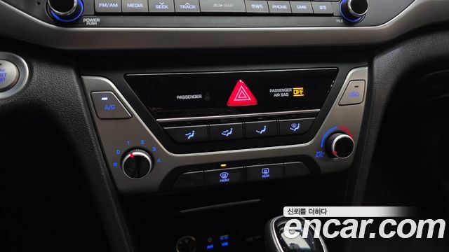 Hyundai Avante (AD) 1.6 e-VGT SMART 2016 — фото 30