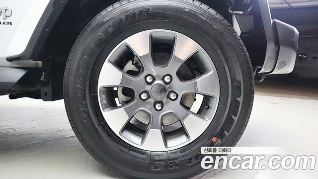 Jeep Wrangler (JL) 2.0 Overland Power Top 4Door 2023 — фото 7