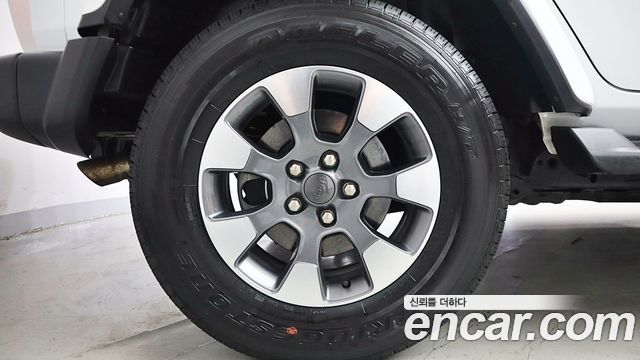 Jeep Wrangler (JL) 2.0 Overland Power Top 4Door 2023 — фото 8