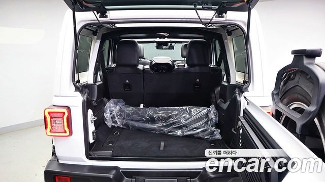 Jeep Wrangler (JL) 2.0 Overland Power Top 4Door 2023 — фото 10