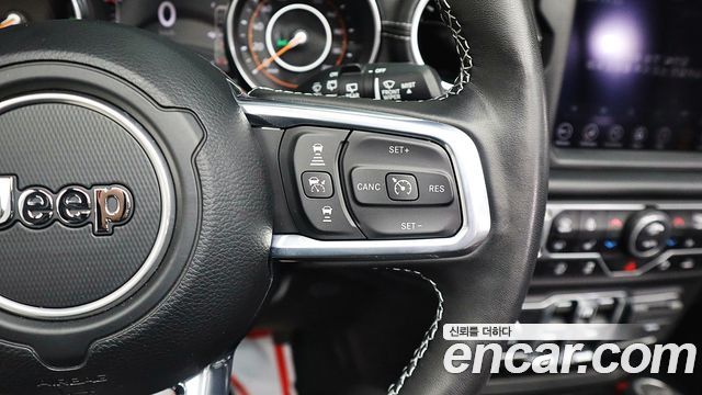 Jeep Wrangler (JL) 2.0 Overland Power Top 4Door 2023 — фото 21