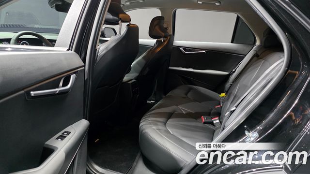 Kia Niro EV Air 2024 — фото 12