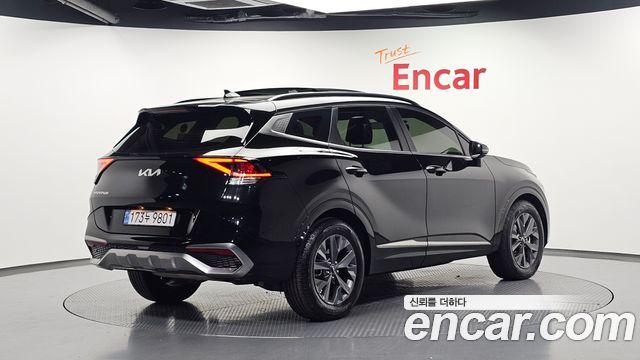 Kia Sportage (V) Gasoline 1.6 Turbo 2WD Nobleless 2023 — фото 2