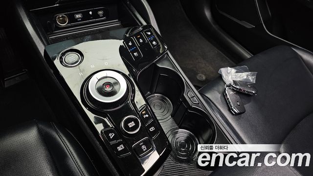 Kia Sportage (V) Gasoline 1.6 Turbo 2WD Nobleless 2023 — фото 9