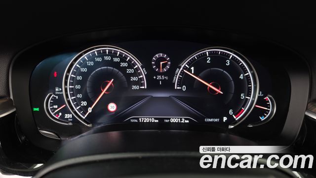 BMW 5 Series (G30) 520d xDrive Luxury Plus 2018 — фото 8