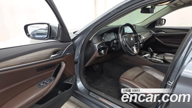 BMW 5 Series (G30) 520d xDrive Luxury Plus 2018 — фото 10