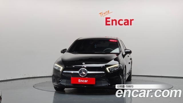 Mercedes-Benz A-Class (W177) A220 Sedan 2021 — фото 3