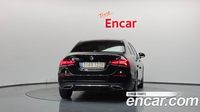 Mercedes-Benz A-Class (W177) A220 Sedan 2021 — фото 4