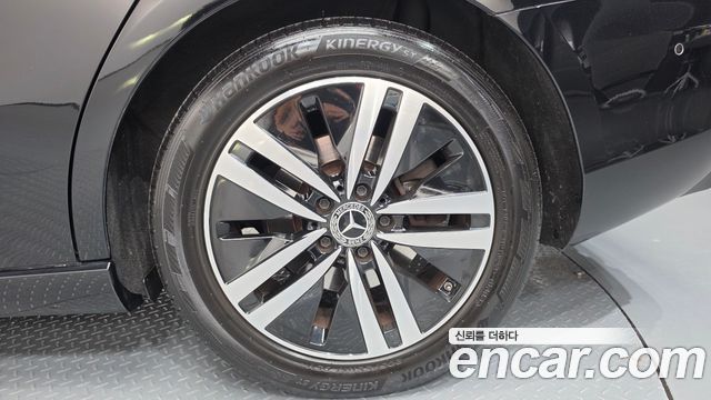 Mercedes-Benz A-Class (W177) A220 Sedan 2021 — фото 21