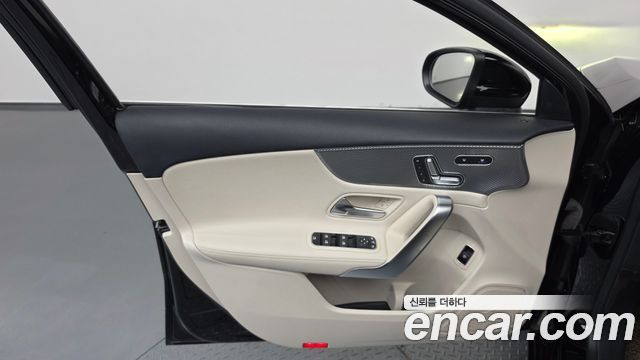 Mercedes-Benz A-Class (W177) A220 Sedan 2021 — фото 24